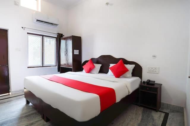 Backpackers Karma Home Stay Khajurāho Exterior photo